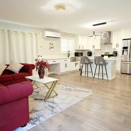 Exotic Home 2Bed 1Bath By Sdstay